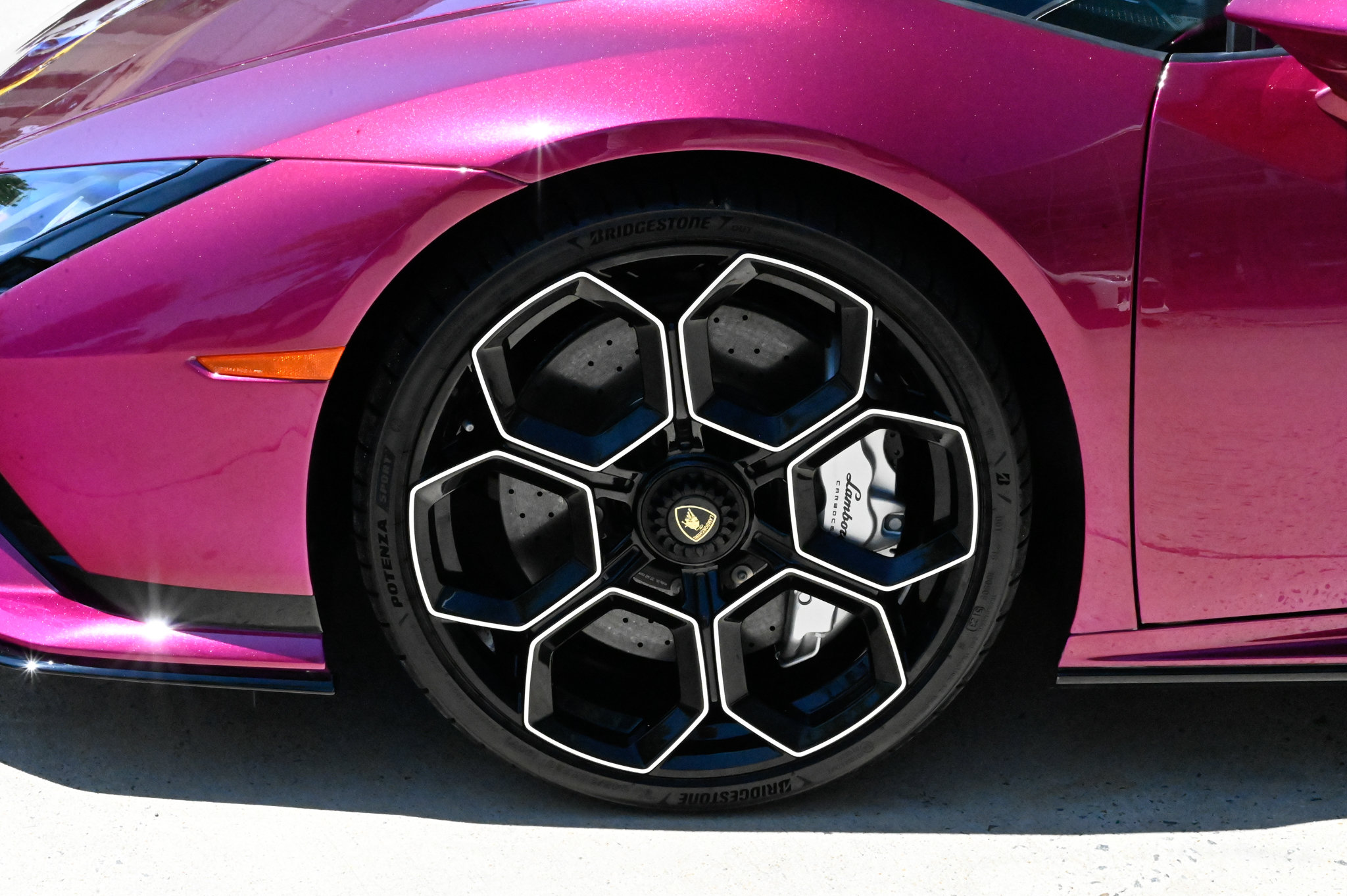 Used 2024 Lamborghini Huracan Tecnica RWD image 9