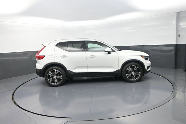 Used 2020 Volvo XC40 T4 Inscription w/ Protection Package Premier FWD image 18