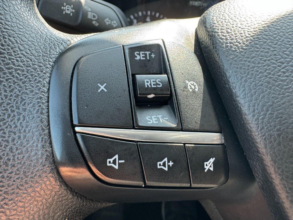 Used 2020 Ford Escape SE FWD image 16
