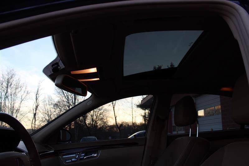 Used 2008 Mercedes-Benz S 550 image 29