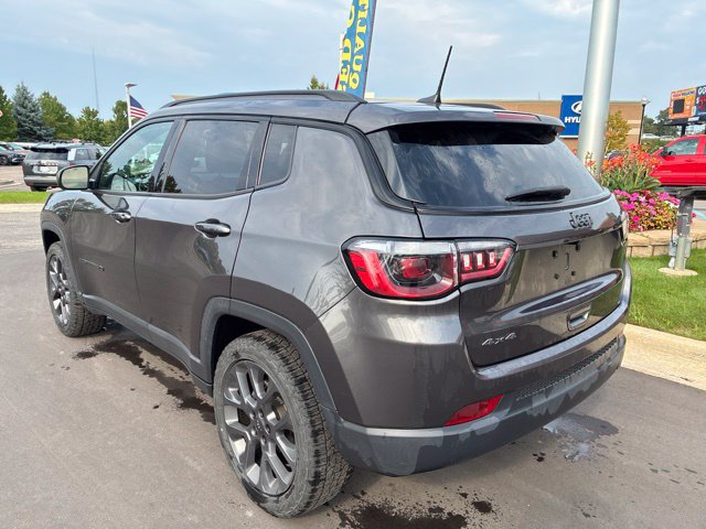 Used 2021 Jeep Compass Latitude AWD/4WD image 2