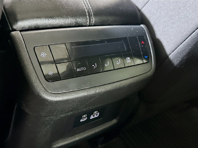 Used 2022 Nissan Pathfinder SV w/ SV Premium Package AWD/4WD image 32