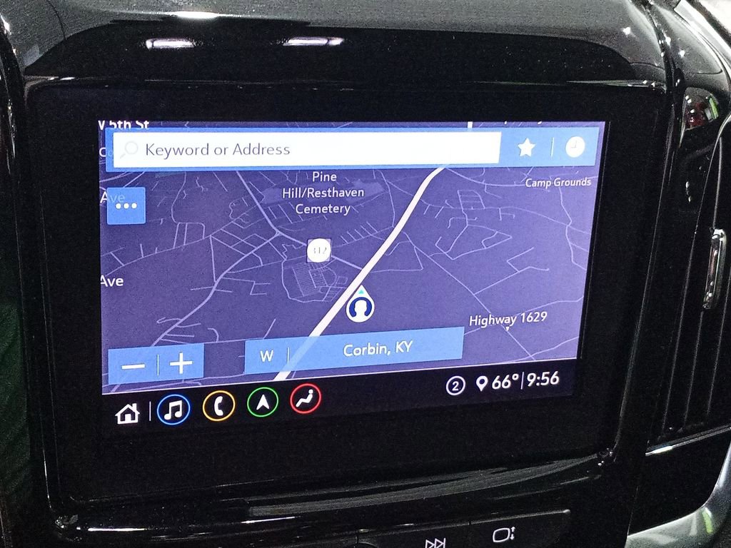 Used 2021 Chevrolet Traverse RS FWD image 22