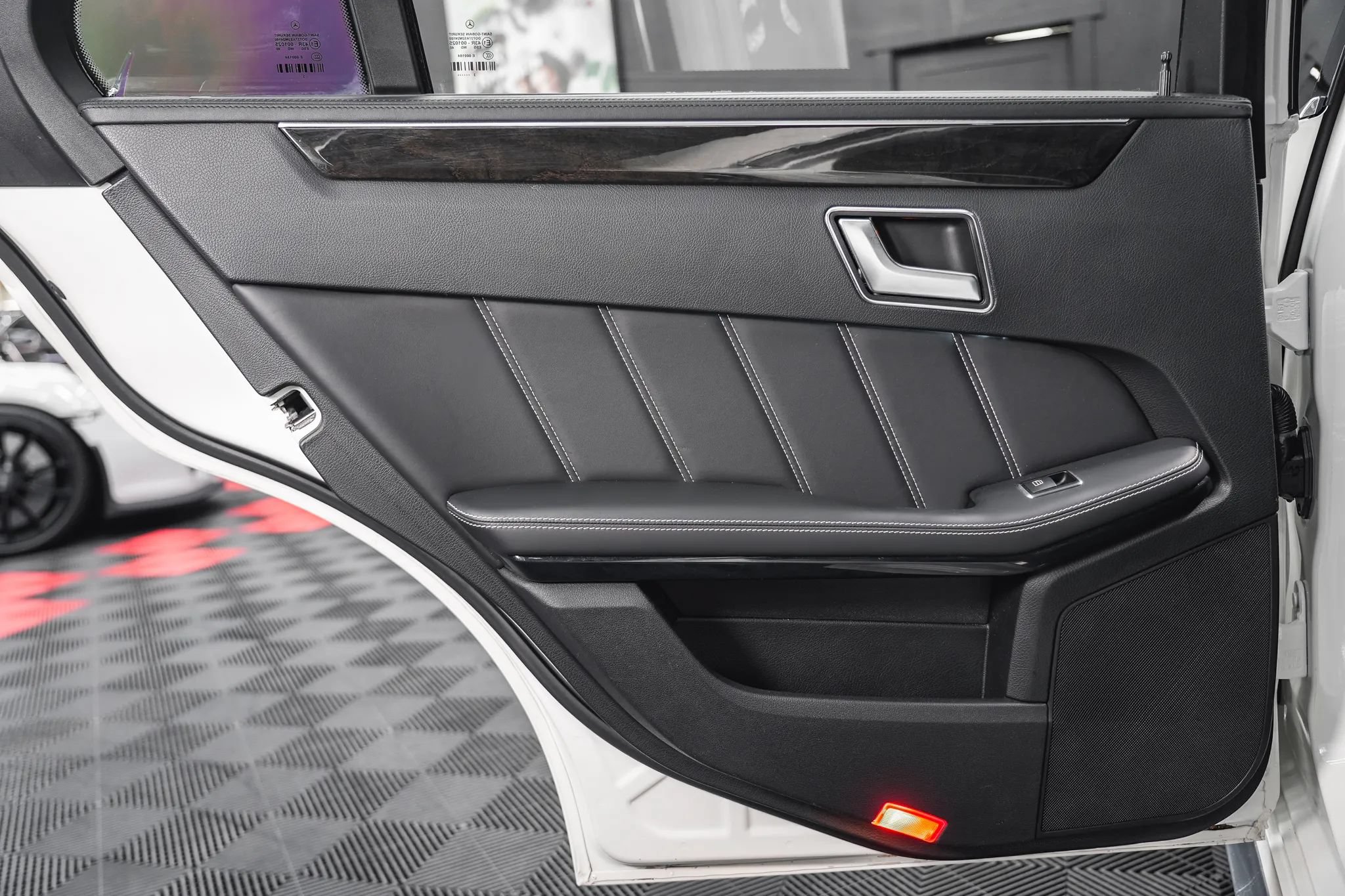 Used 2014 Mercedes-Benz E 63 AMG S-Model image 47