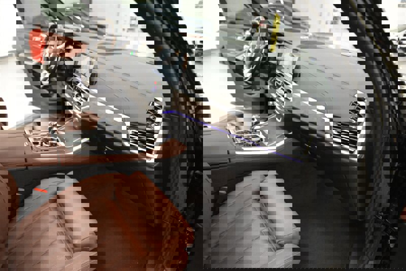 Used 2021 BMW X5 M50i w/ Executive Package image 20