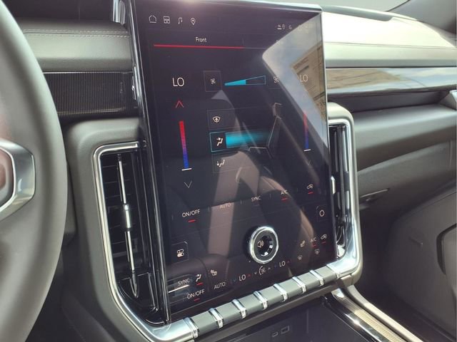 New 2026 GMC Yukon XL Elevation image 11