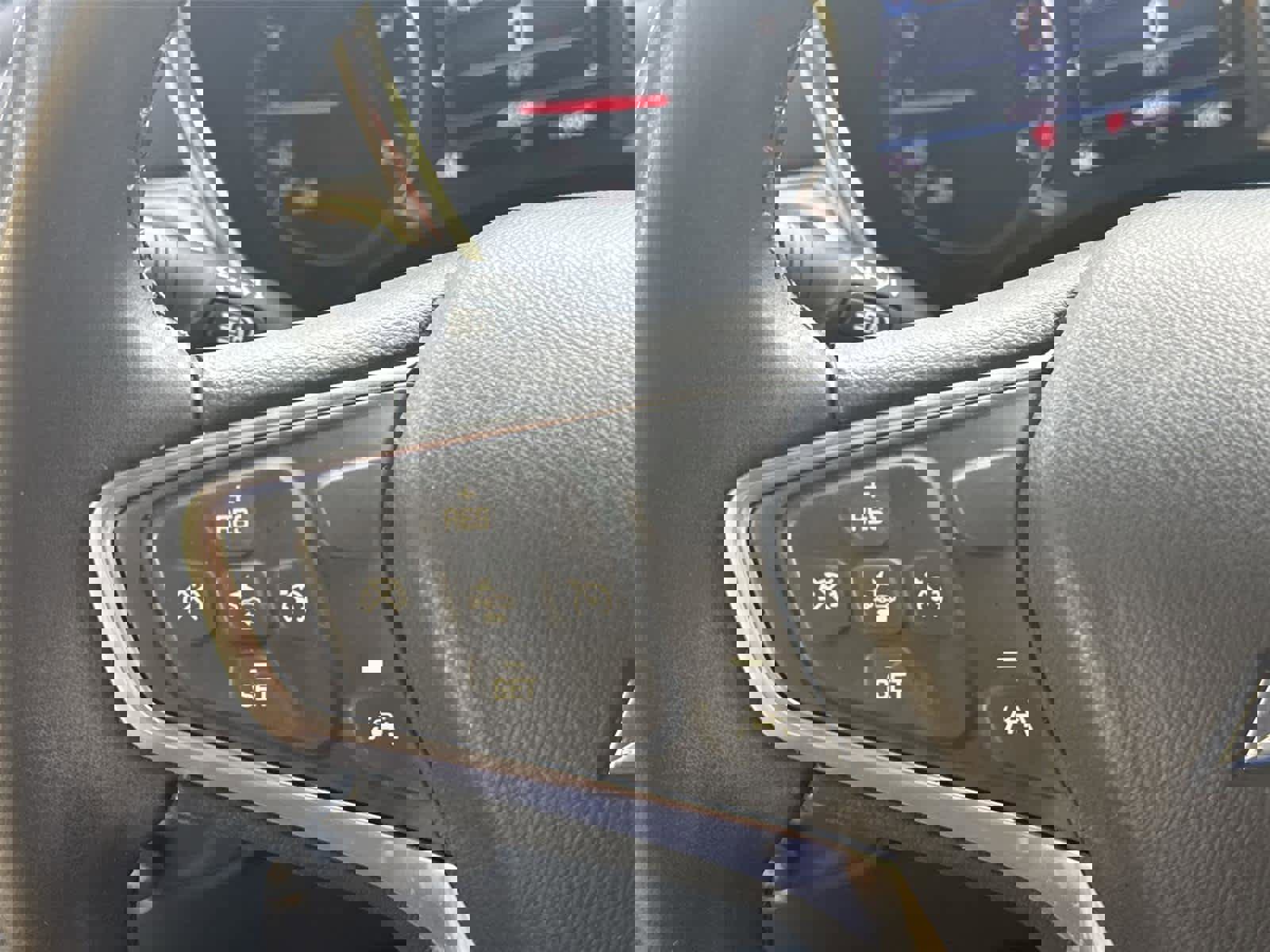 Used 2023 Chevrolet Equinox LT image 24