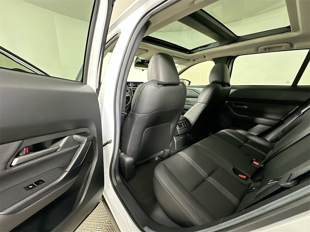 Used 2025 MAZDA CX-50 AWD 2.5 S w/ Weather Package image 17