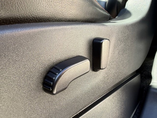 Used 2023 Nissan Frontier PRO-4X w/ Pro-4X Premium Package image 17