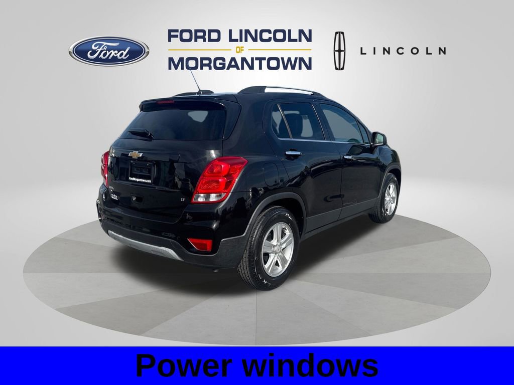 Used 2019 Chevrolet Trax LT w/ LT Convenience Package FWD image 7