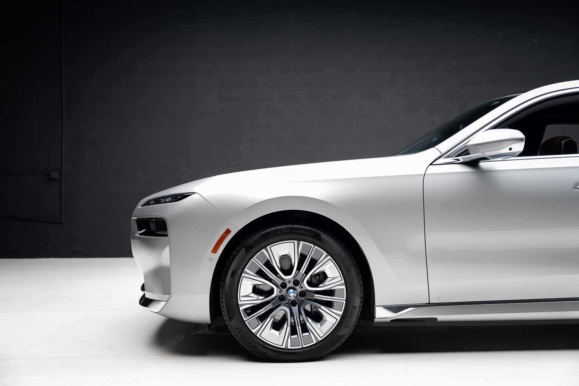 Used 2023 BMW i7 xDrive60 image 18