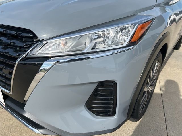 Used 2021 Nissan Kicks SV FWD image 4