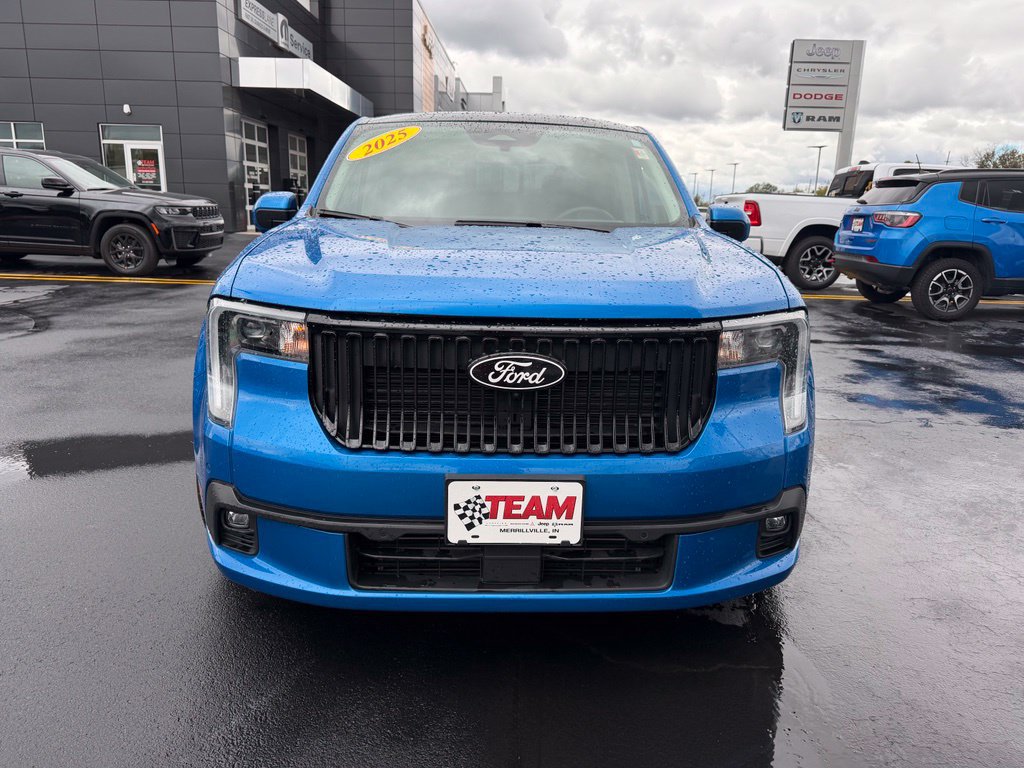 Used 2025 Ford Maverick Lobo AWD/4WD image 2