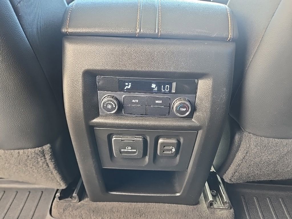 Used 2020 Chevrolet Traverse RS image 43