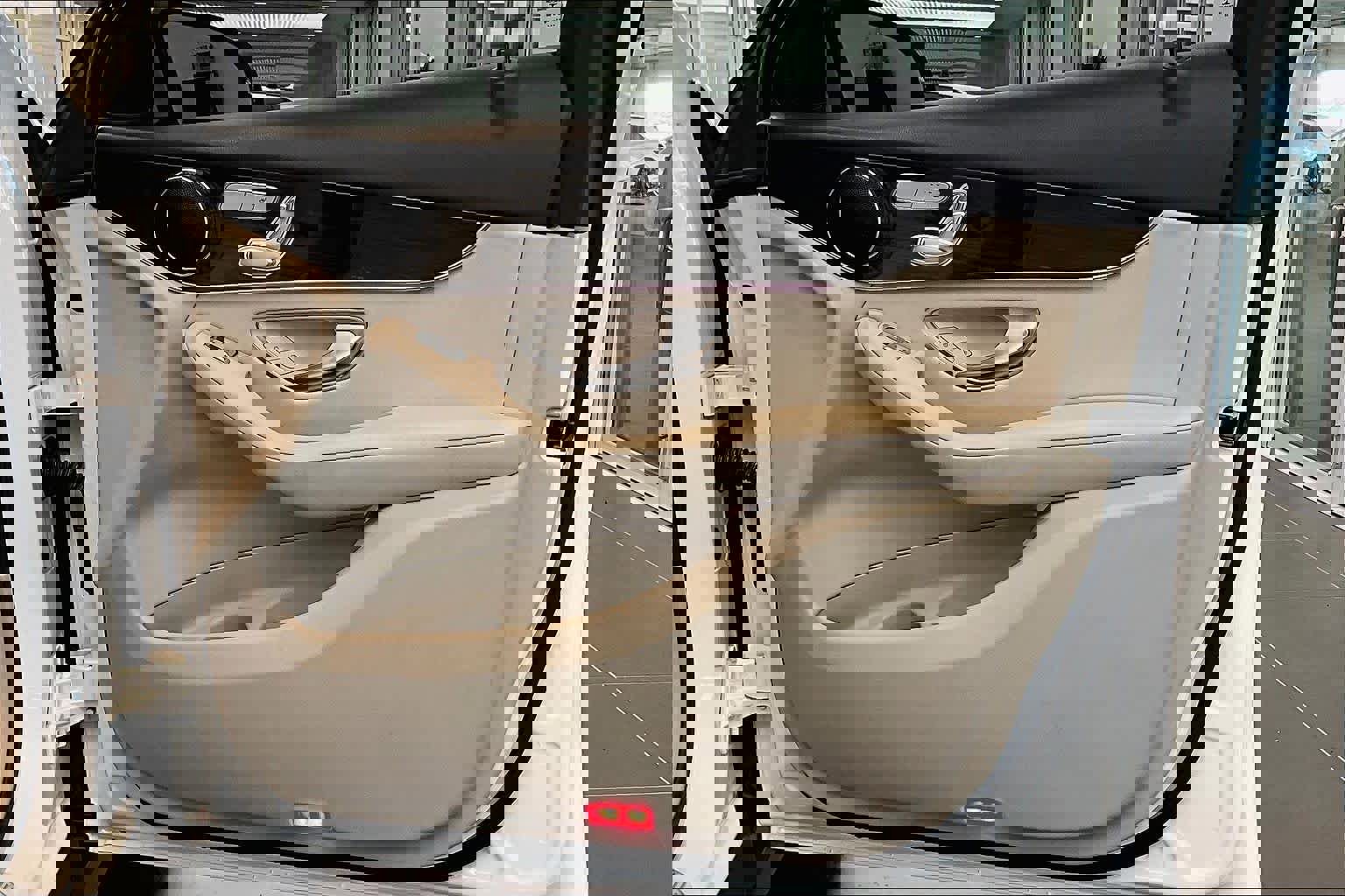 Used 2022 Mercedes-Benz GLC 300 image 21