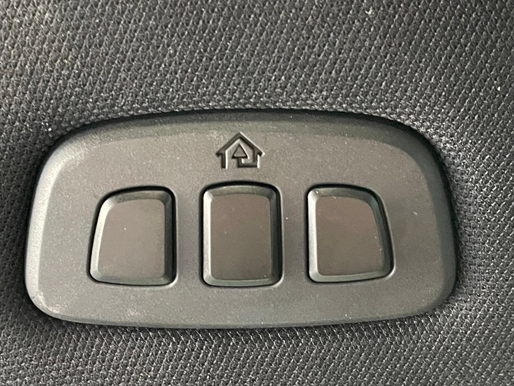 Used 2022 Ford Explorer King Ranch AWD/4WD image 19