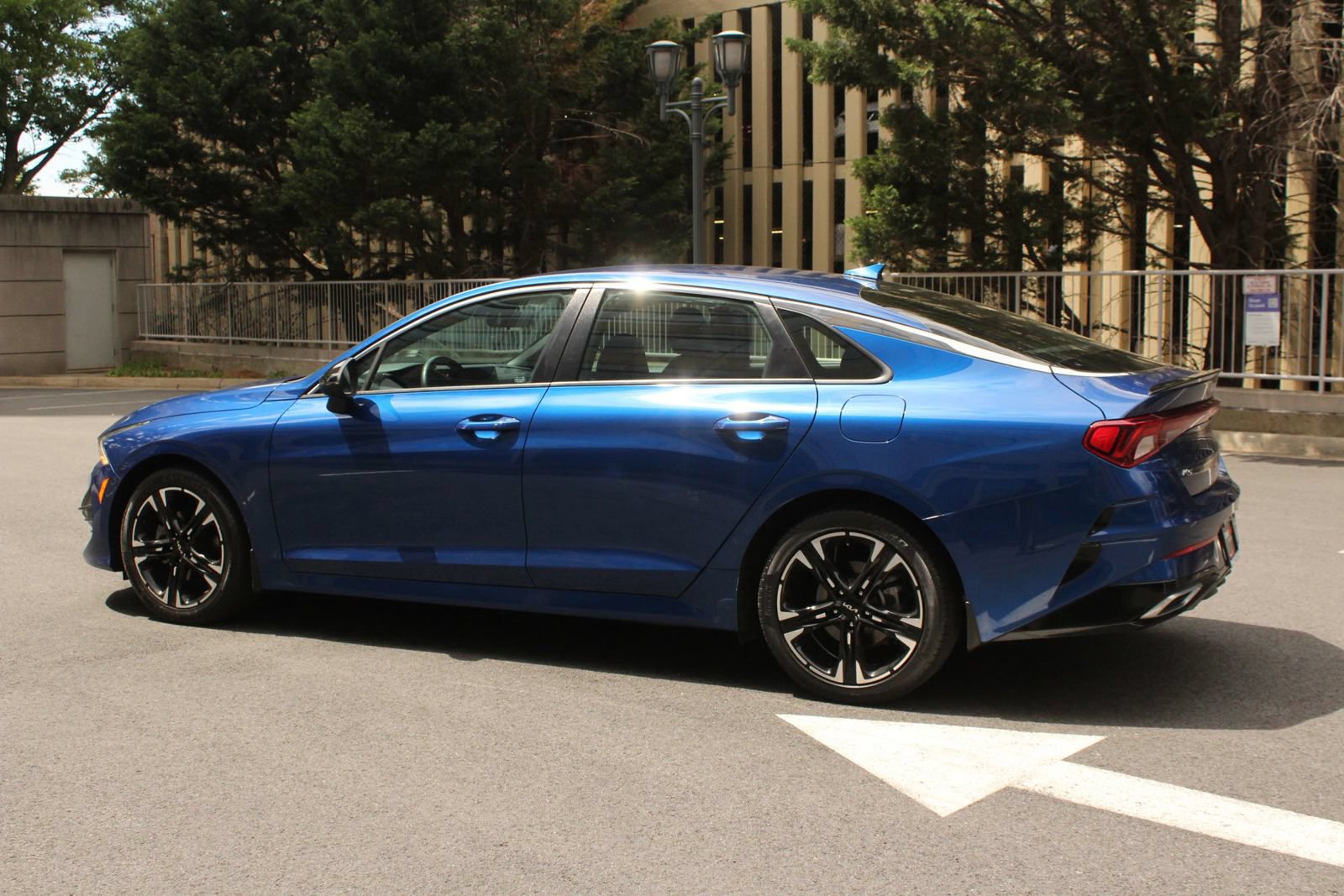 Used 2022 Kia K5 GT-Line AWD/4WD image 9