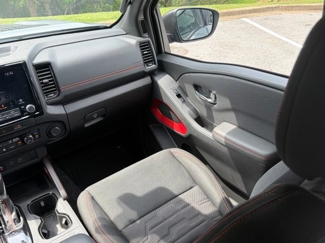 Used 2024 Nissan Frontier PRO-4X w/ Technology Package AWD/4WD image 34