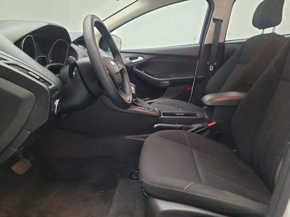Used 2018 Ford Focus SE FWD image 17