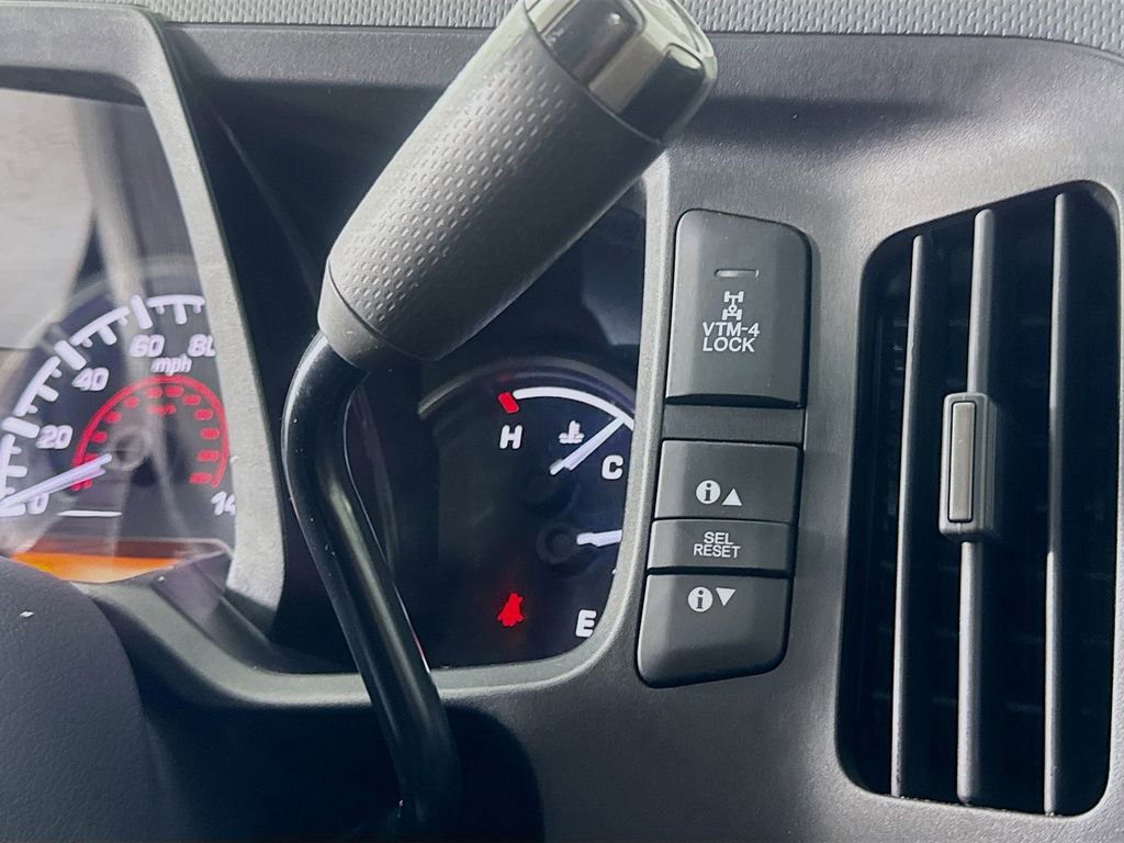 Used 2013 Honda Ridgeline RTL image 19