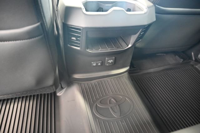 New 2026 Toyota Tundra Limited AWD/4WD image 33