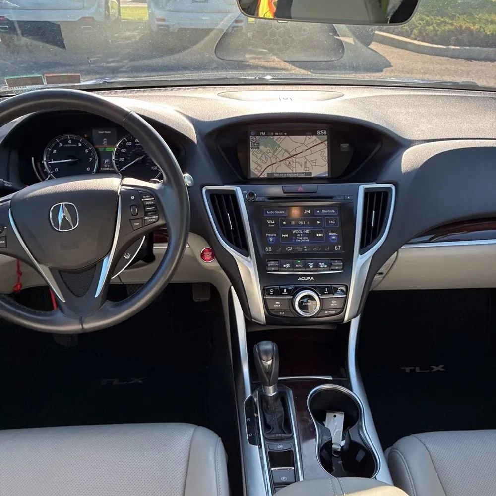 Used 2015 Acura TLX w/ Technology Package FWD image 20