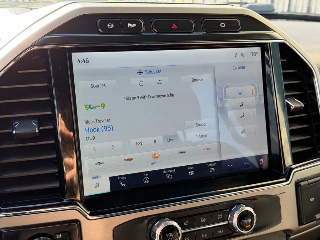 Used 2022 Ford F350 Lariat w/ Lariat Ultimate Package AWD/4WD image 12