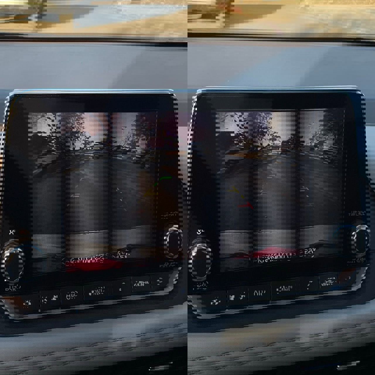 Used 2025 Nissan Rogue SV image 18