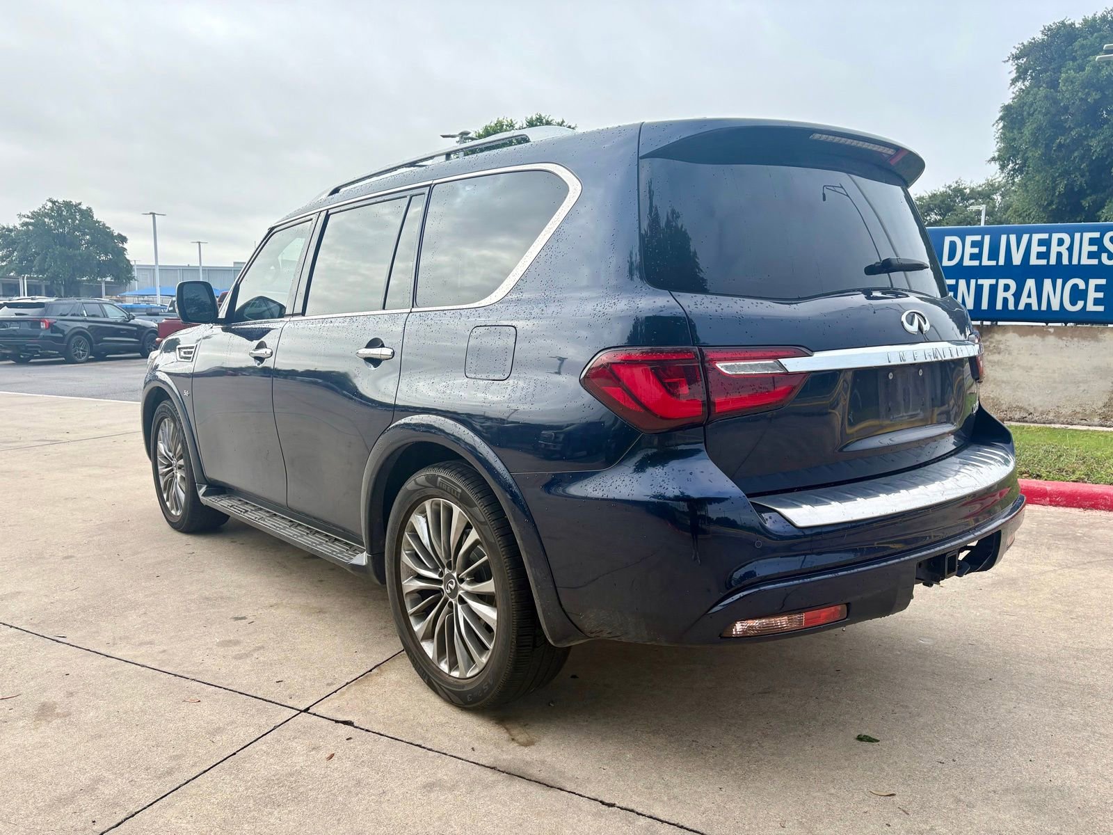 Used 2019 INFINITI QX80 Luxe w/ Proactive Package AWD/4WD image 5