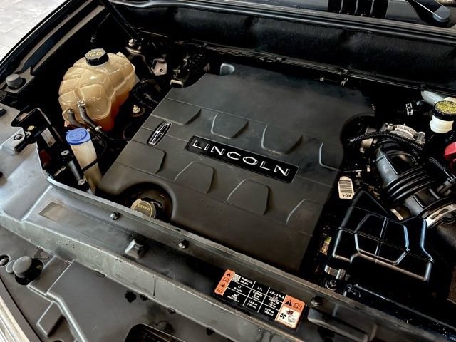 Used 2016 Lincoln MKX Premiere image 37