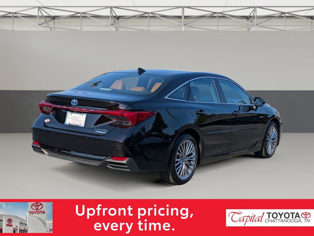 Used 2020 Toyota Avalon Limited w/ Advanced Safety Package FWD image 7