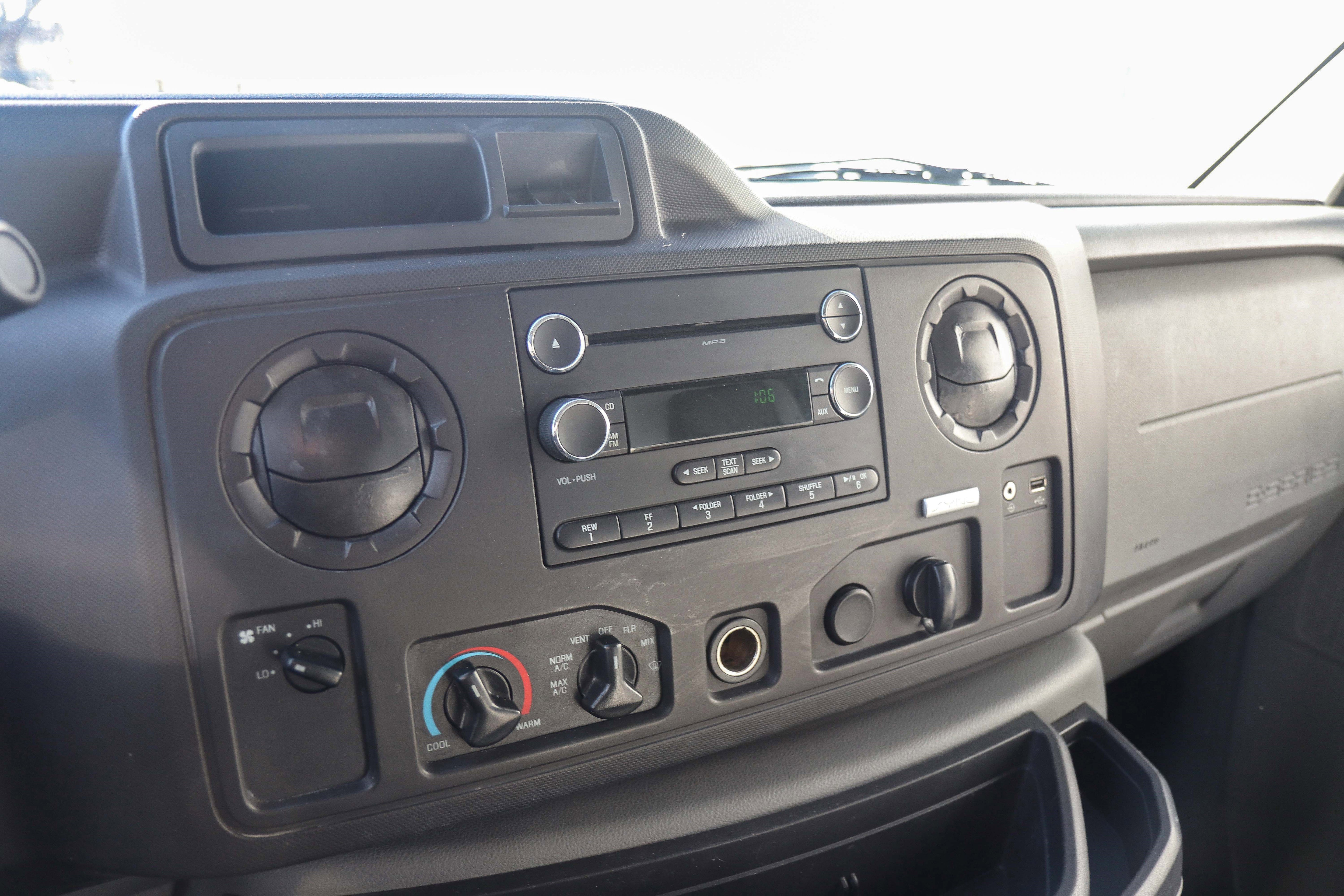 Used 2019 Ford E-350 and Econoline 350 Super Duty w/ Power Windows & Locks Group RWD image 14