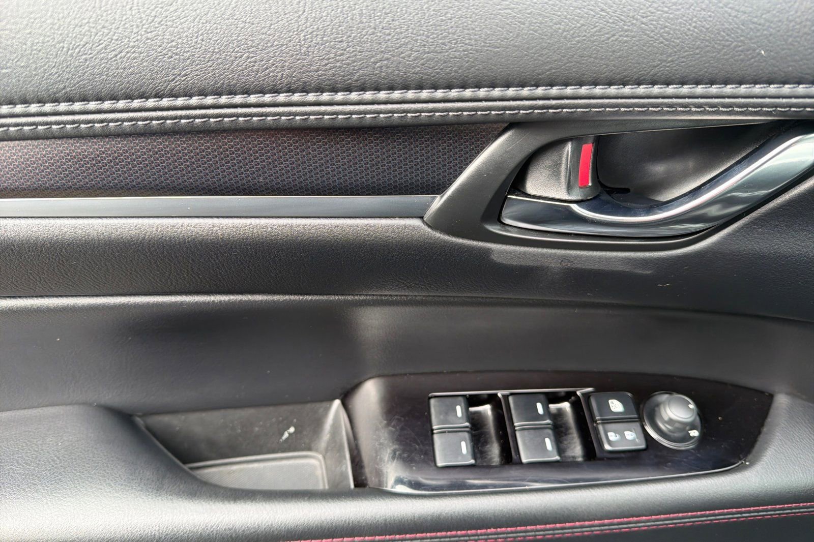 Used 2022 MAZDA CX-5 Carbon Edition image 8