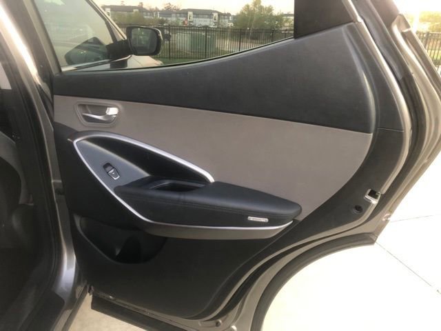 Used 2017 Hyundai Santa Fe Sport image 30