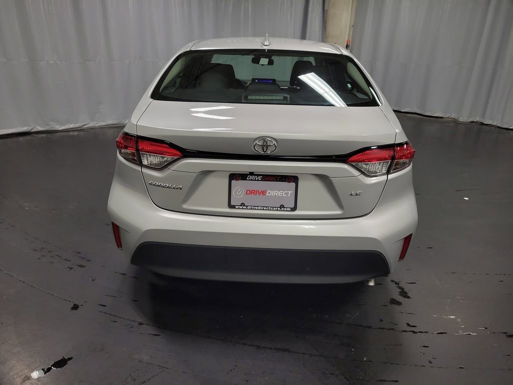 Used 2024 Toyota Corolla LE FWD image 7