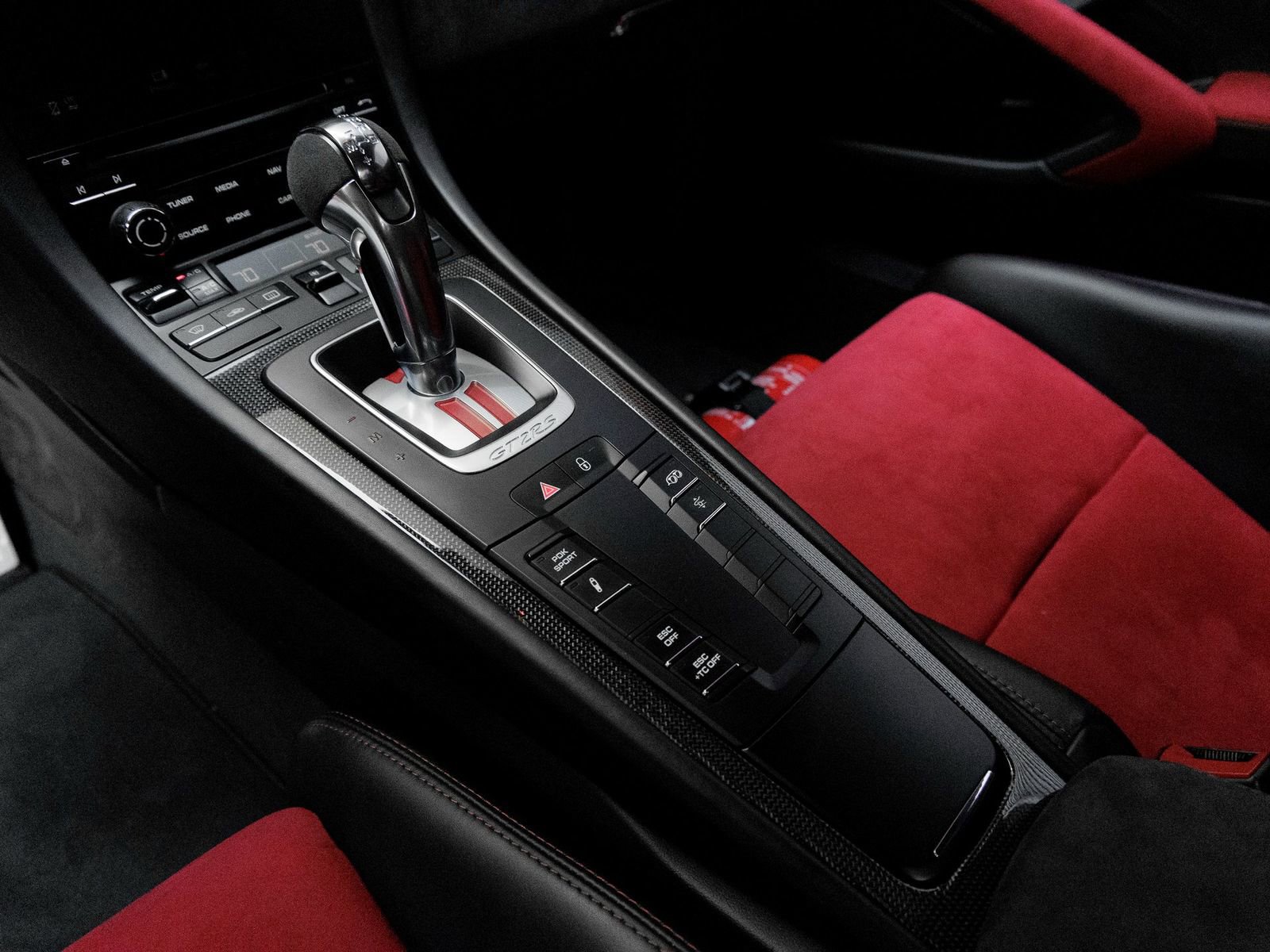 Used 2018 Porsche 911 GT2 RS image 24