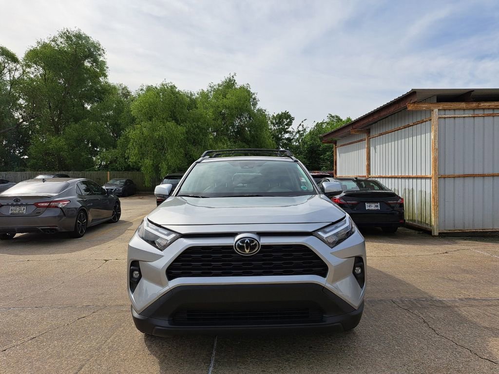 Used 2025 Toyota RAV4 XLE Premium image 2