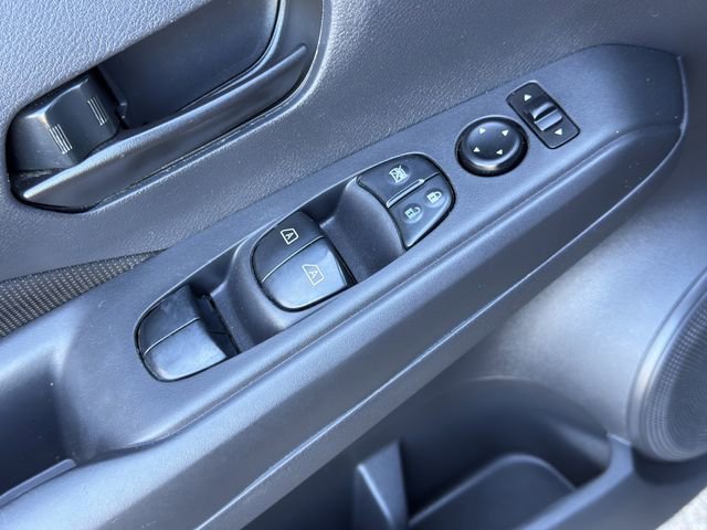 Used 2021 Nissan Kicks S image 23