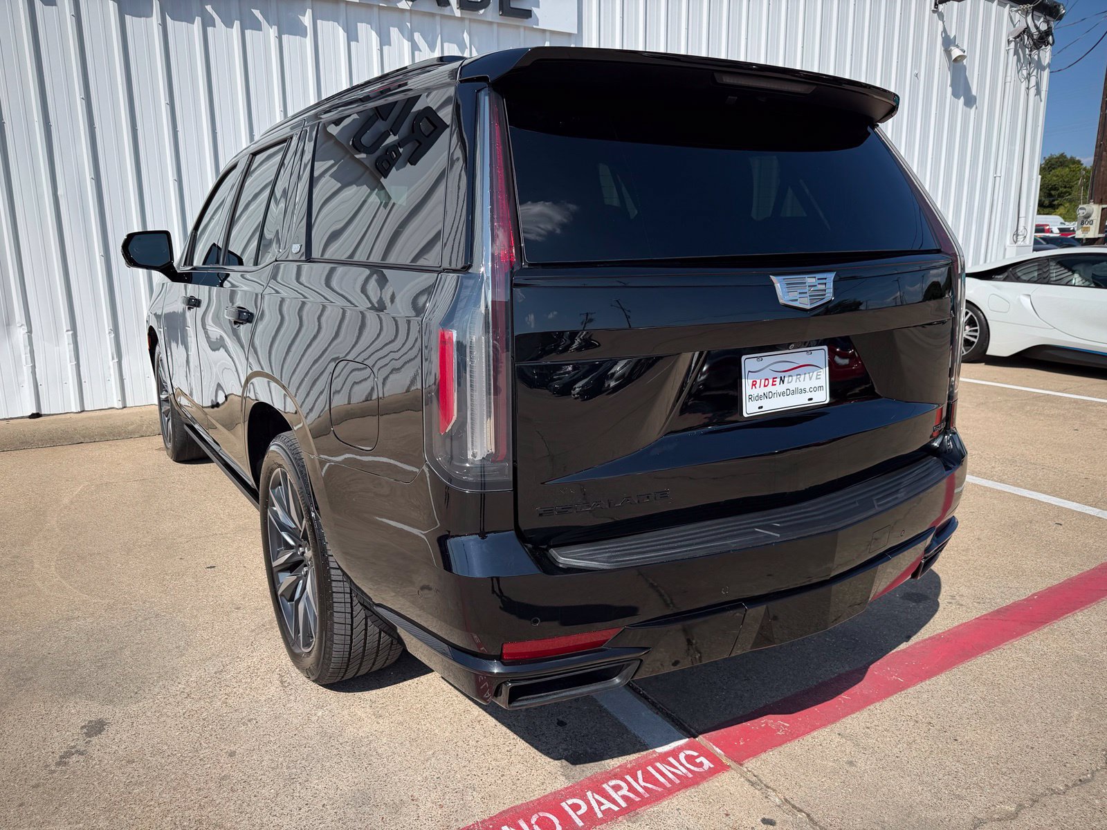 Used 2021 Cadillac Escalade Sport Platinum AWD/4WD image 5