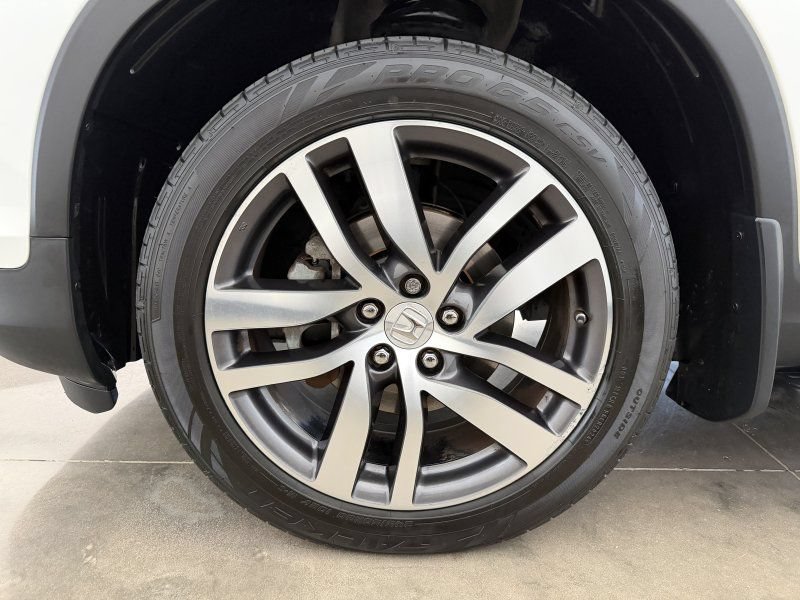 Used 2016 Honda Pilot Touring image 11