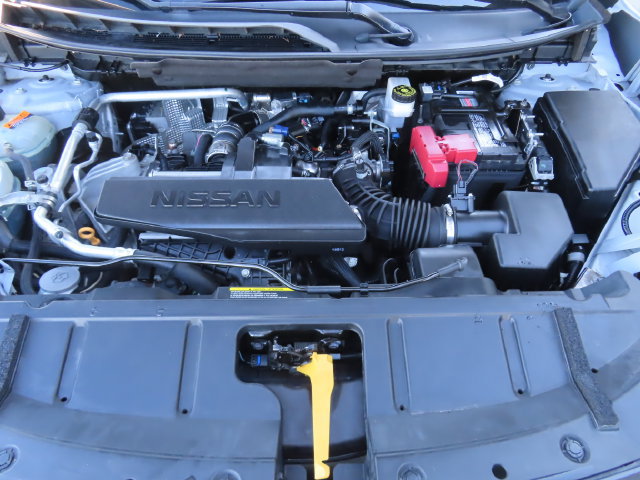 Used 2024 Nissan Rogue S AWD/4WD image 12
