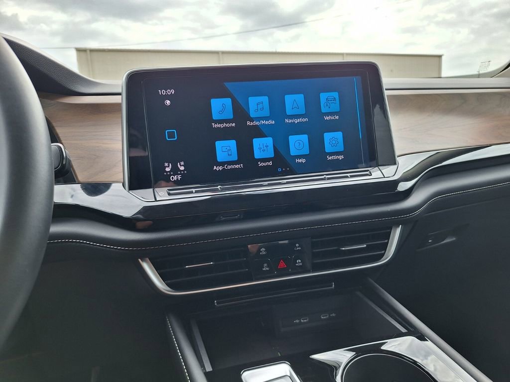 Used 2025 Volkswagen Atlas SE FWD image 13