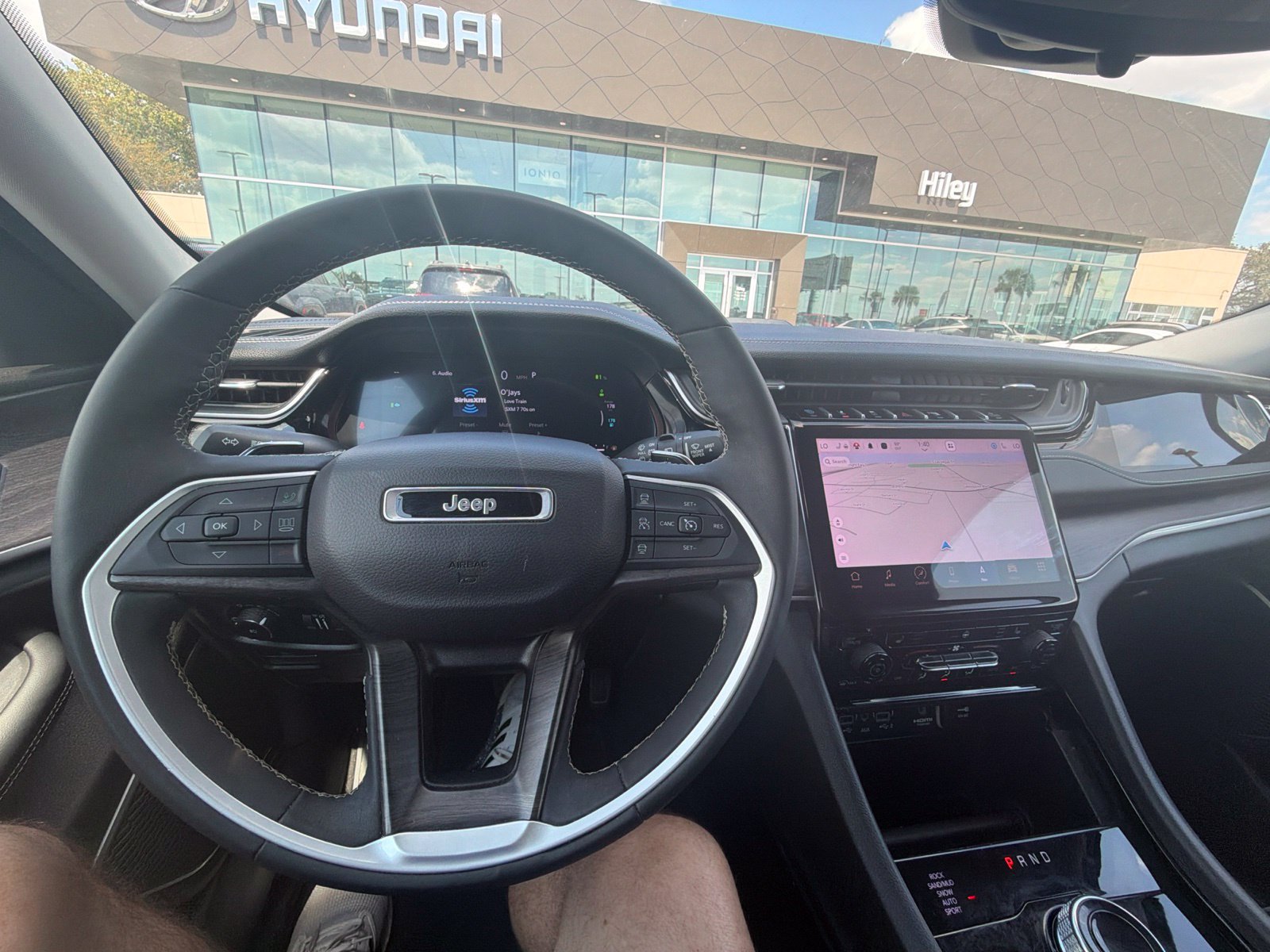 Used 2023 Jeep Grand Cherokee 4WD 4xe image 19