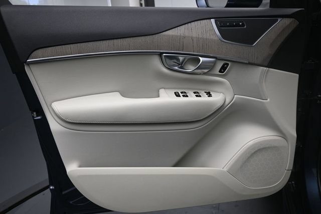Certified 2024 Volvo XC90 B6 Plus w/ Protection Package Premier AWD/4WD image 20
