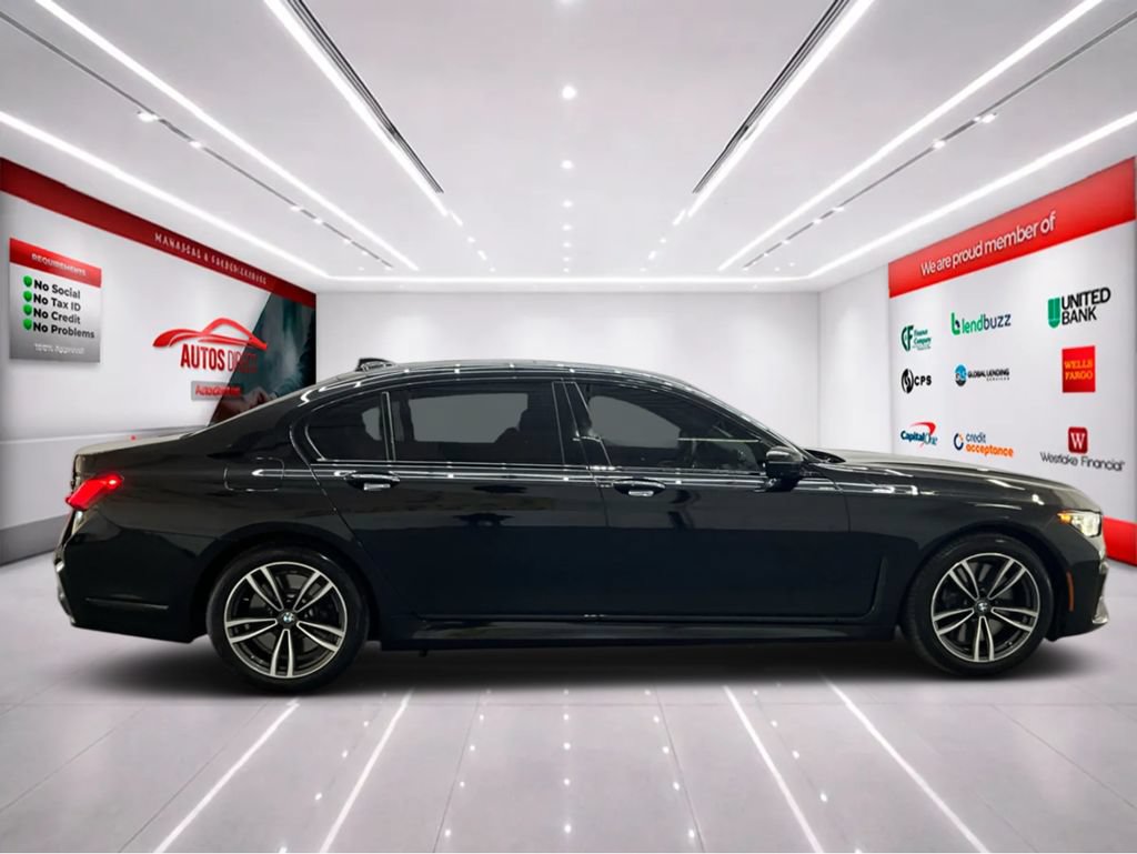 Used 2021 BMW 740i xDrive w/ M Sport Package AWD/4WD image 8