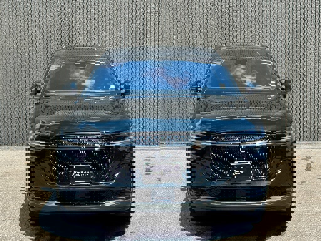 New 2025 Lincoln Nautilus Premier w/ Equipment Group 102A image 2