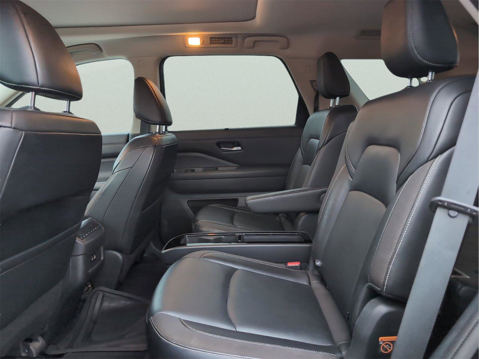 Used 2022 Nissan Pathfinder SL w/ SL Premium Package image 29