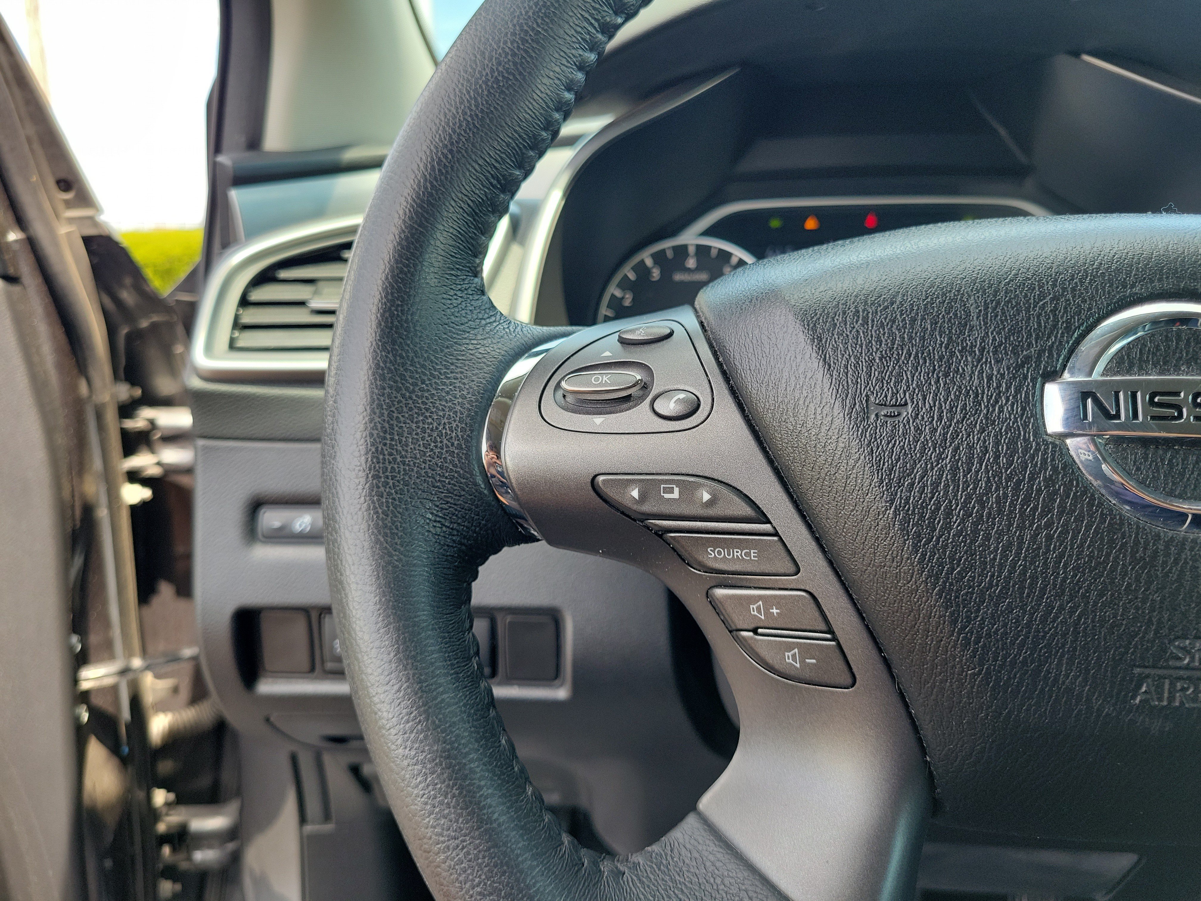 Certified 2020 Nissan Murano SV FWD image 22