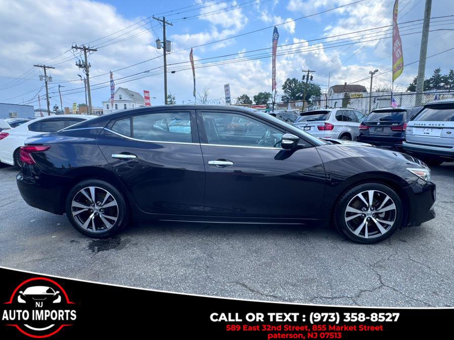 Used 2016 Nissan Maxima Platinum w/ Interior Lighting Package image 4