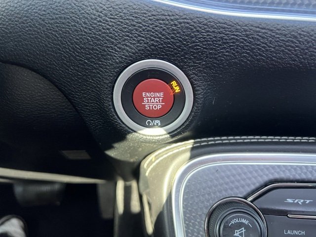 Used 2016 Dodge Challenger SRT Hellcat image 23